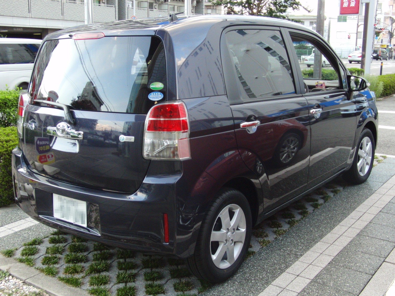 Toyota spade 2018