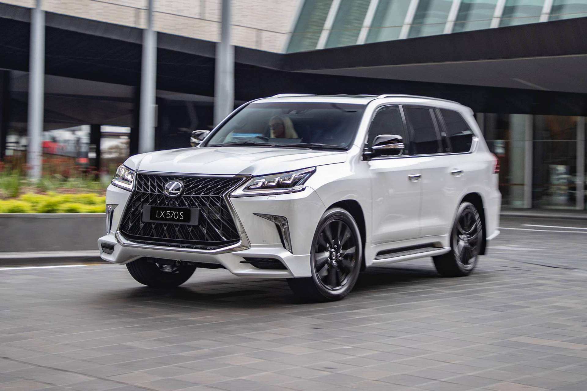 Lexus lx 570 2018