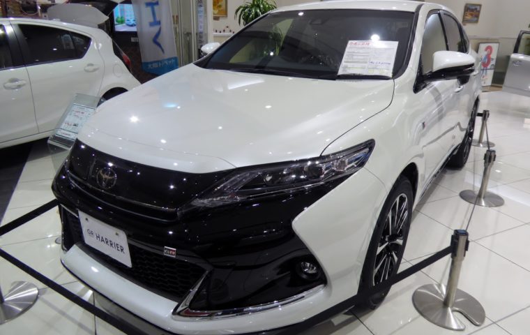 SUV トヨタ ハリアー